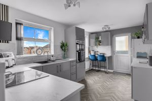 Photo 25- click for photo gallery